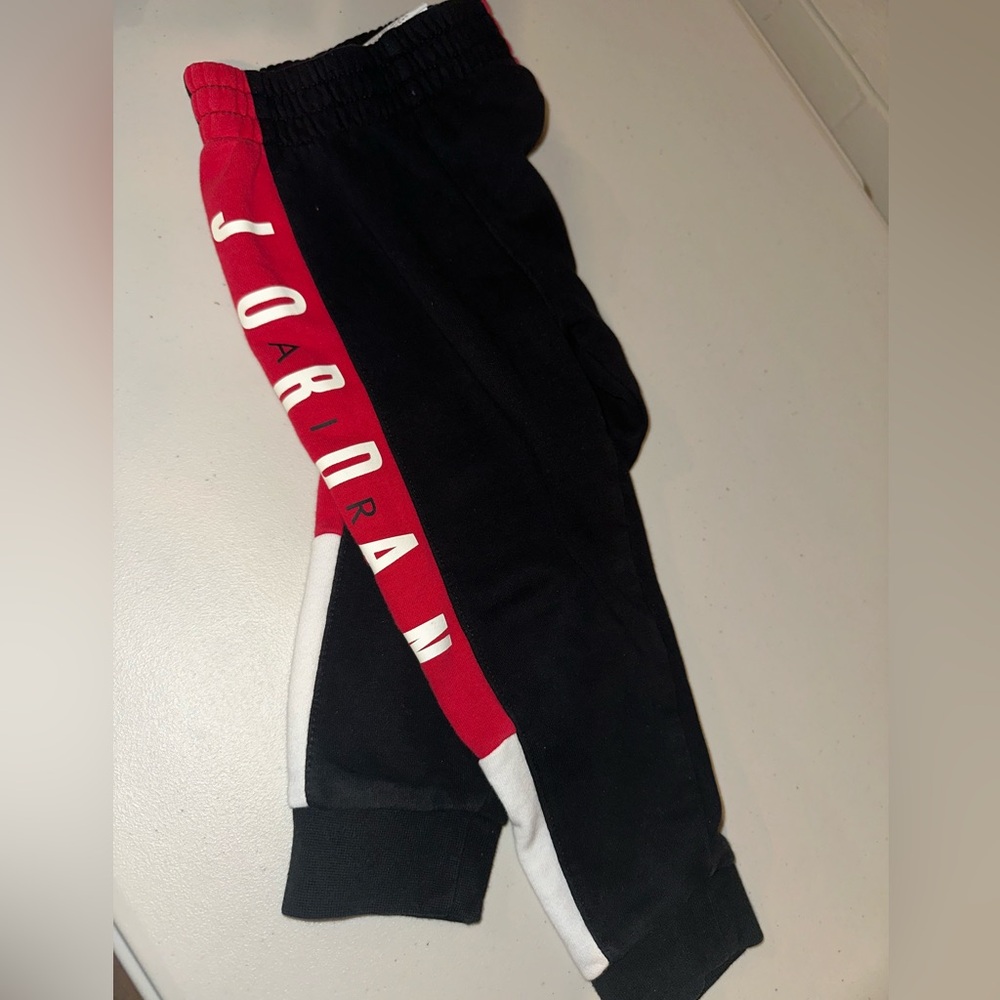 Air Jordan’s Kids Red and Black Hoodie and Pants Set - Picture 3 of 5